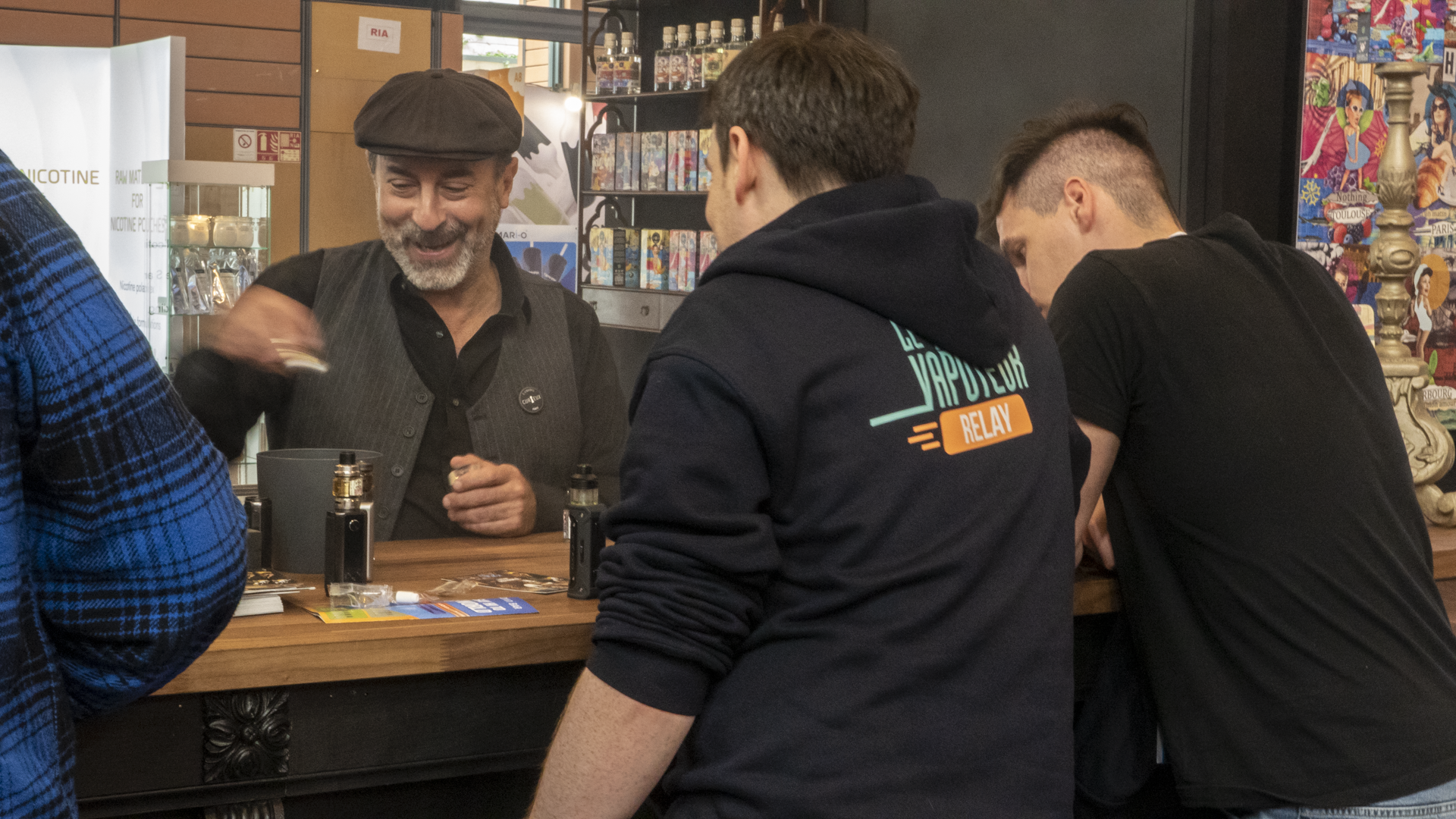 Stand Curieux Vapexpo Lyon 2023 | Blog Le Petit Vapoteur