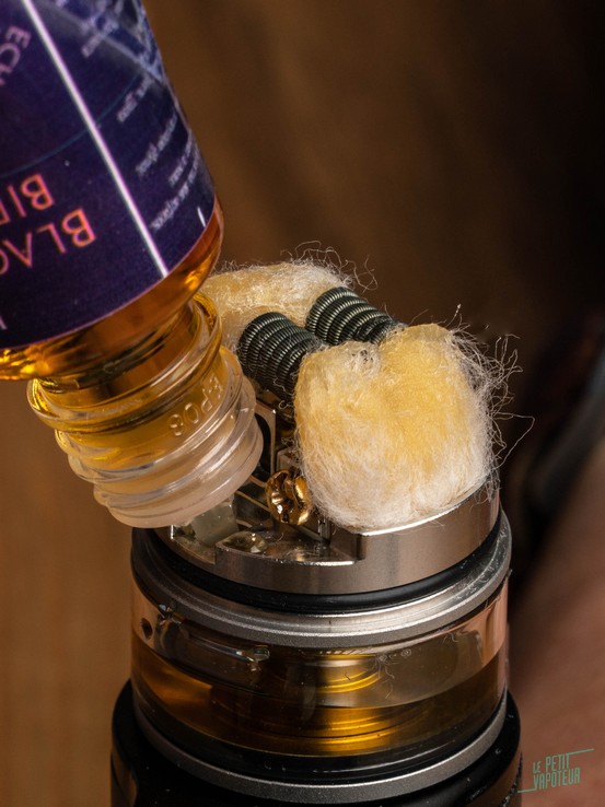 Test de l'atomiseur Pyro V3 de Vandy Vape | Blog Le Petit Vapoteur